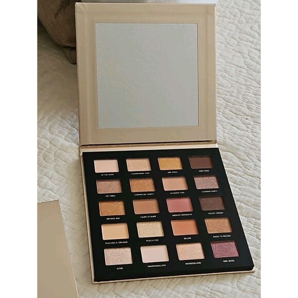 ICONIC London DAY TO SLAY Eyeshadow Palette Full Size Brand New In Box - Picture 3 of 6